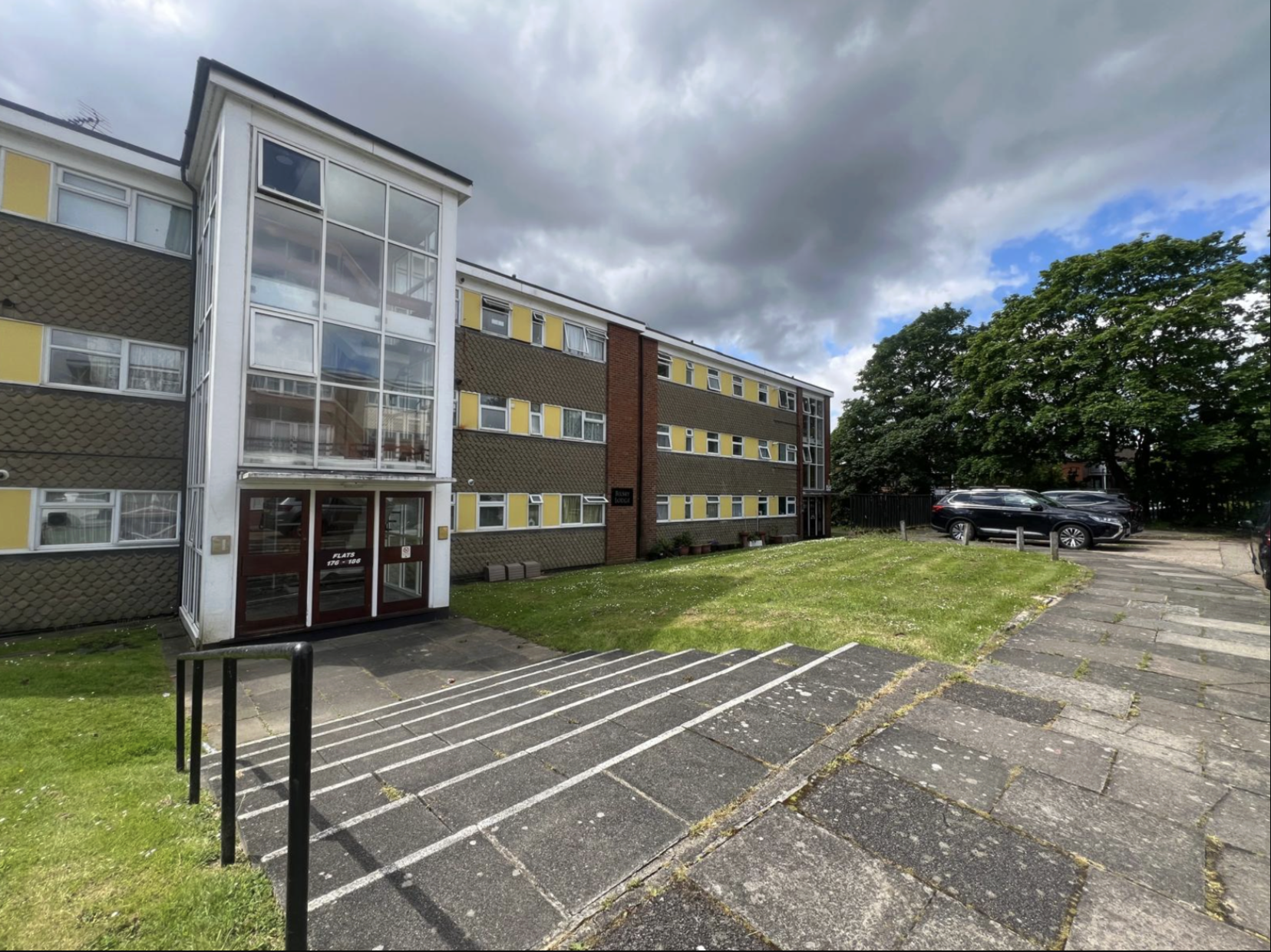 152, Chalklands, Wembley photo 5