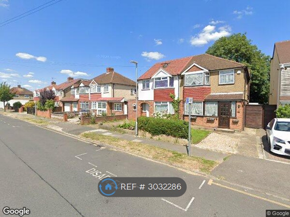 Princes Way, Ruislip photo 2