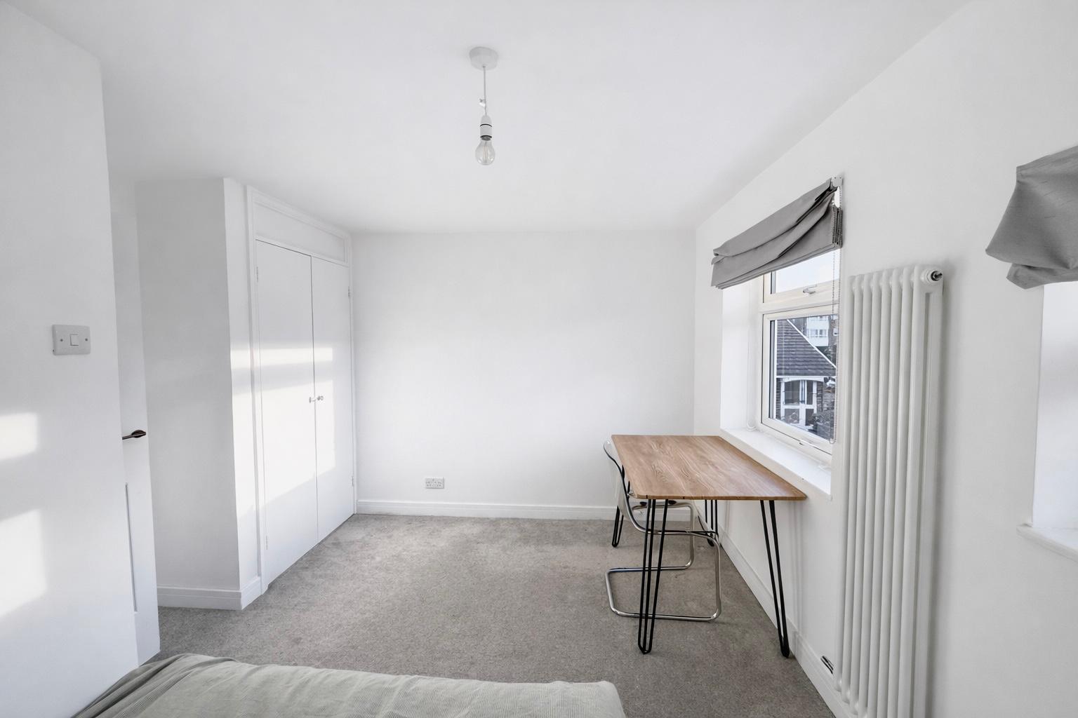 1-bed house on Room 1, 29, Southwood Close, Worcester Park, £800/mo