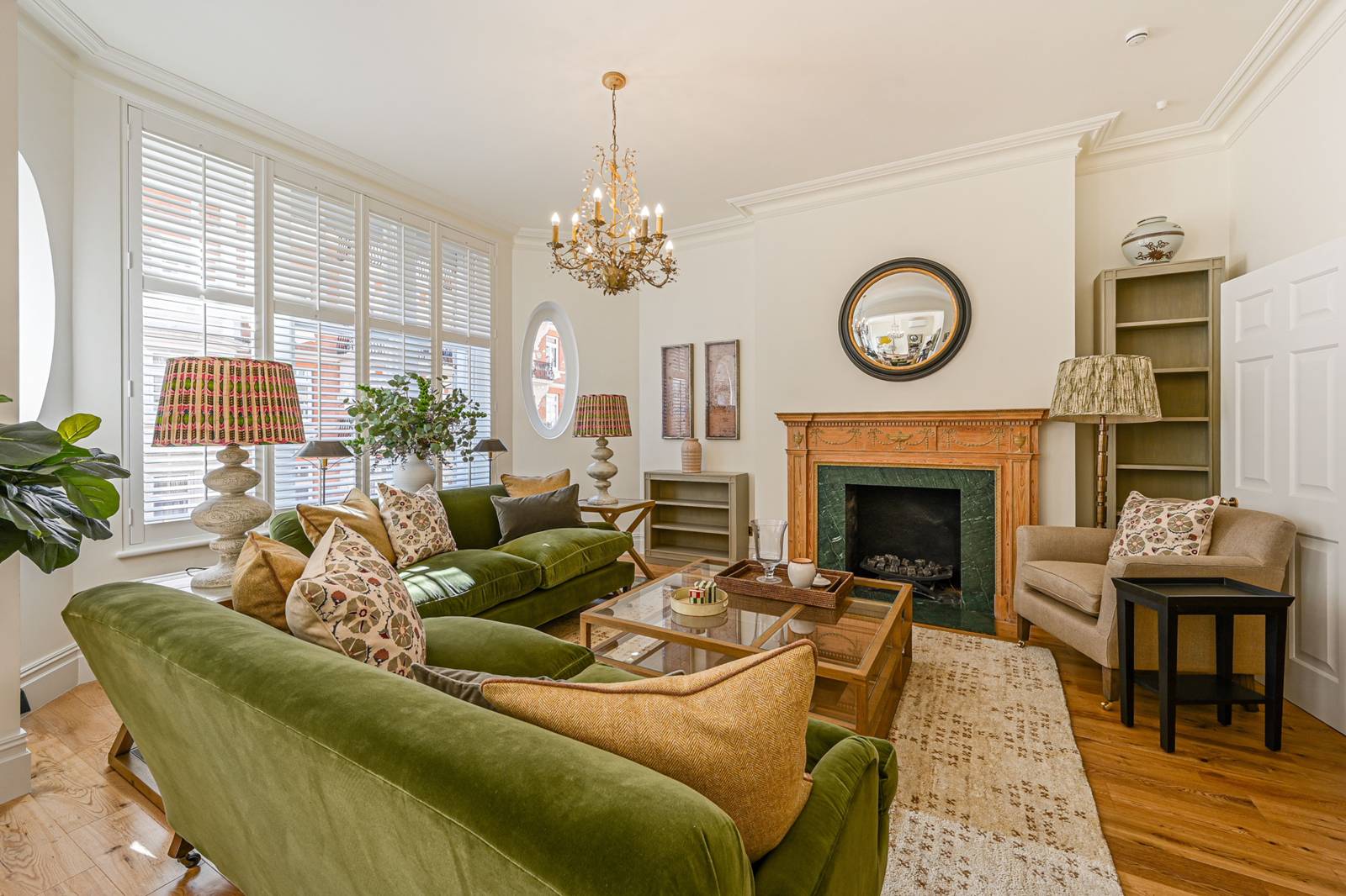 3 bedroom flat for sale 0