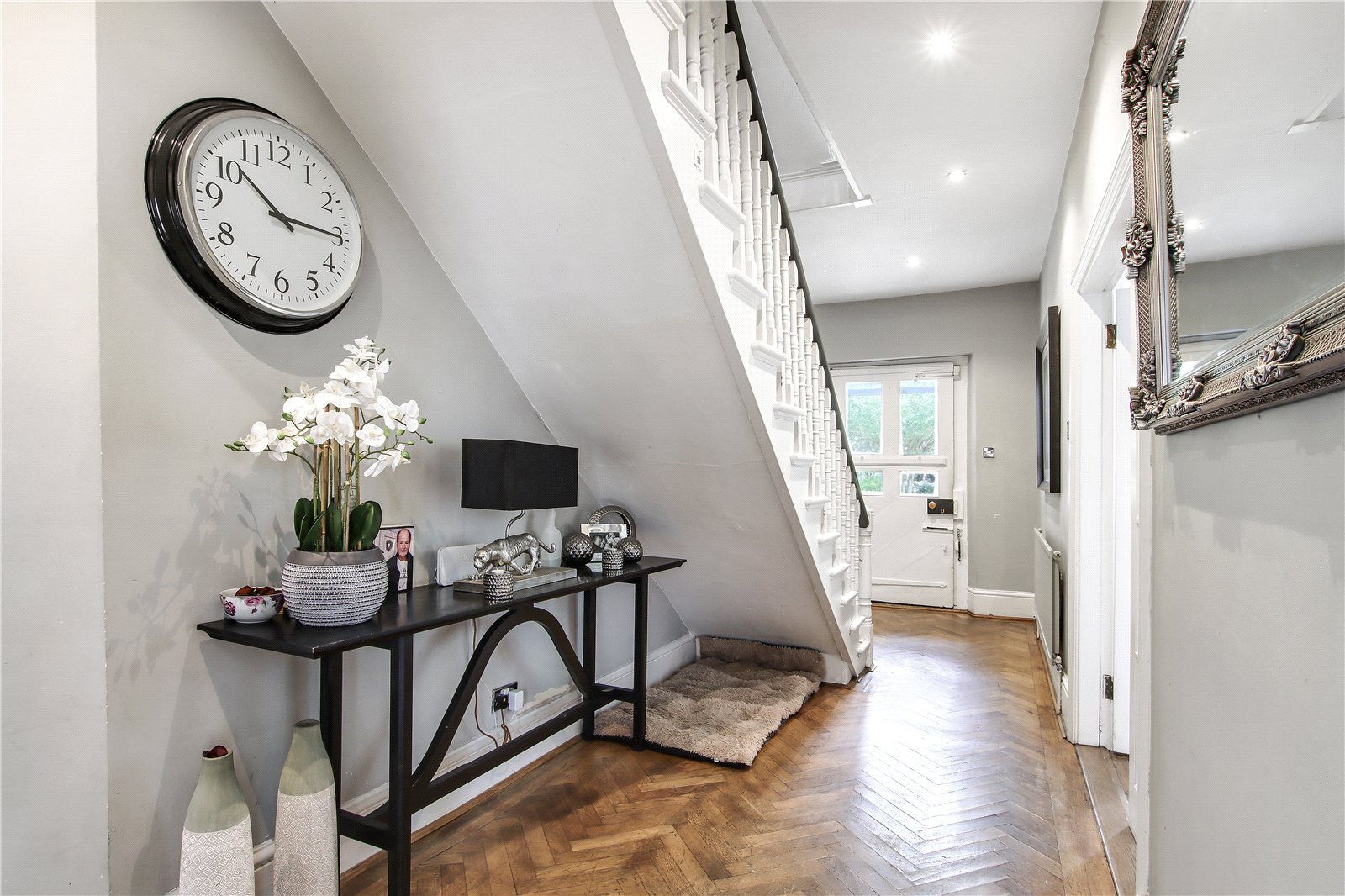 8 bedroom detached house for sale 0