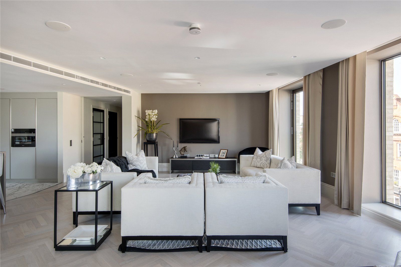 2 bedroom flat for sale 0