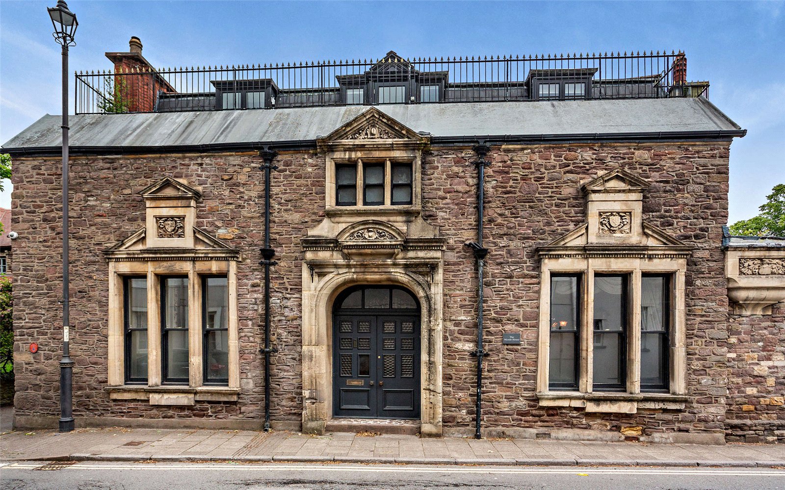 9 bedroom detached house for sale 0