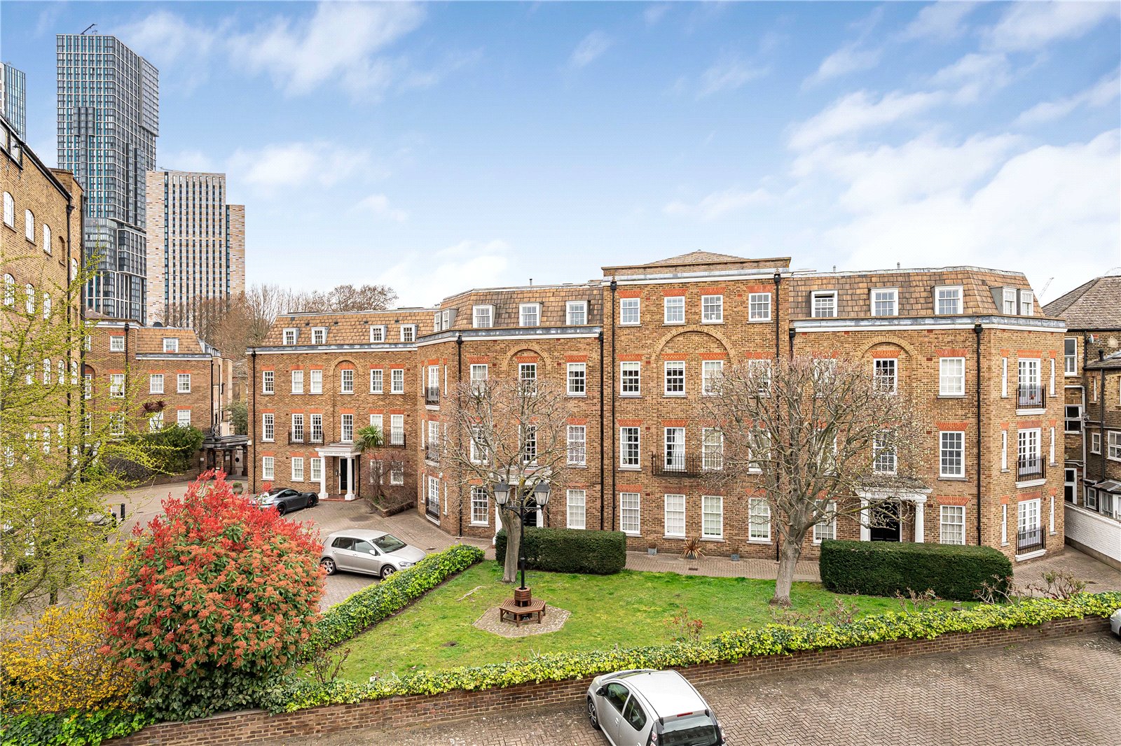 Flat 2, Beaufoy House, 1, Regents Bridge Gardens, London photo 2