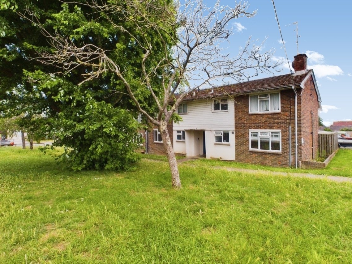 1-bed flat on 34, Millfield, Lancing, £135,000