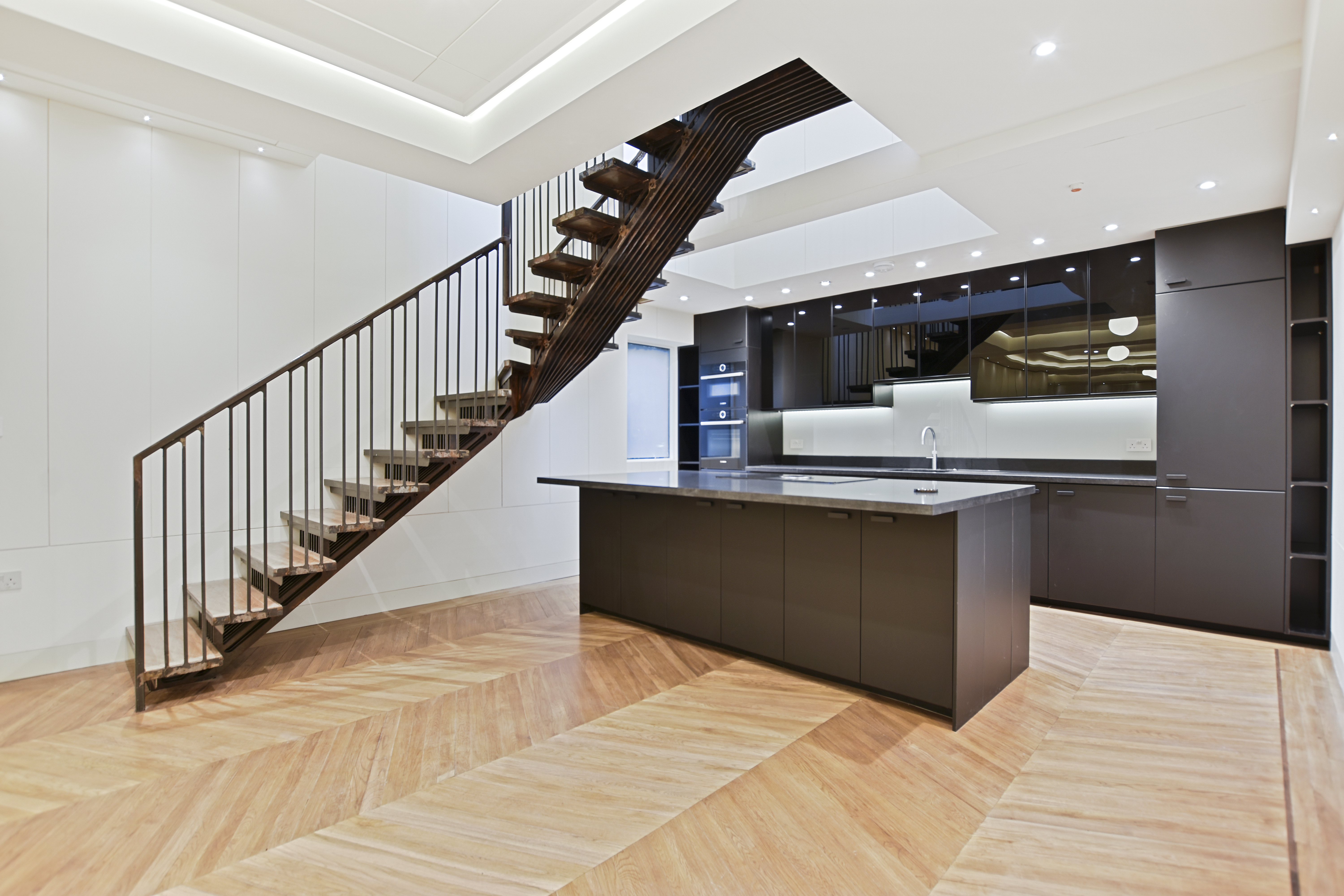 4 bedroom terraced house for sale 0