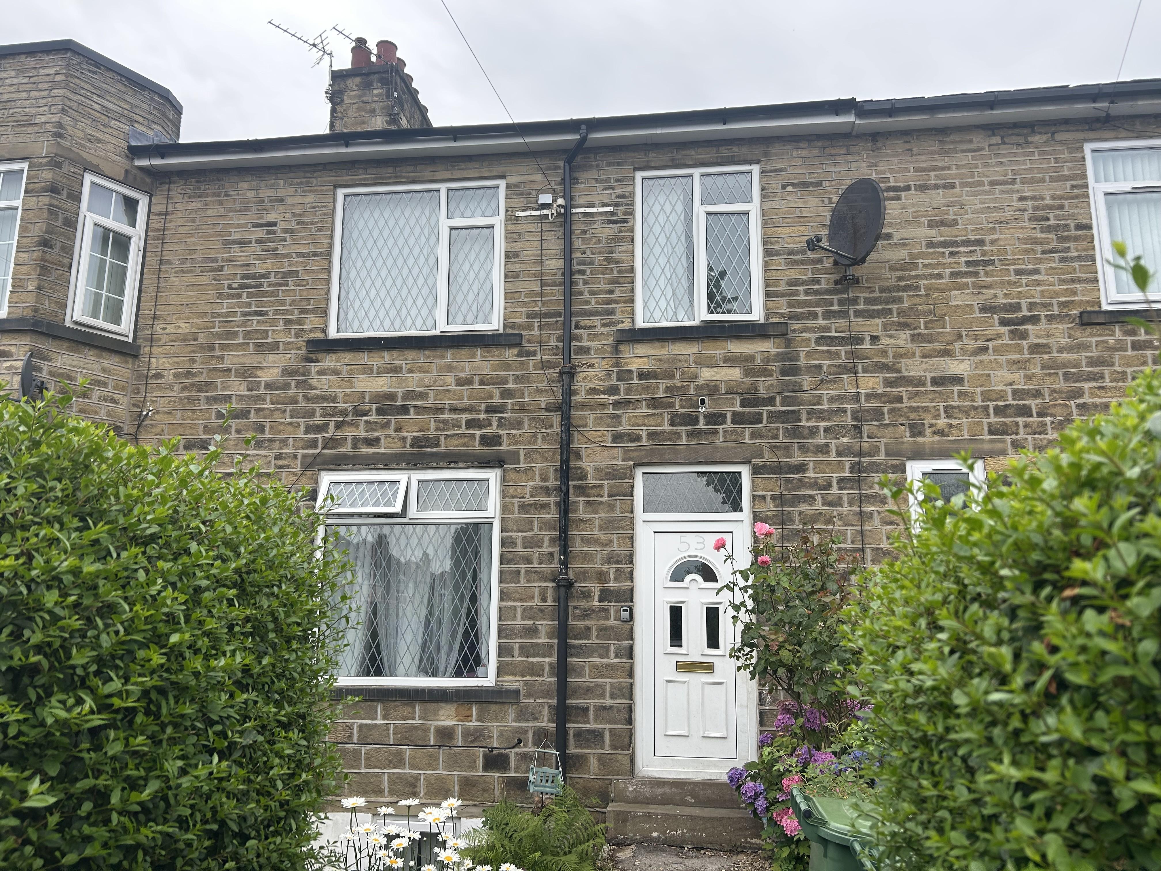 53, West Close, Huddersfield photo 3