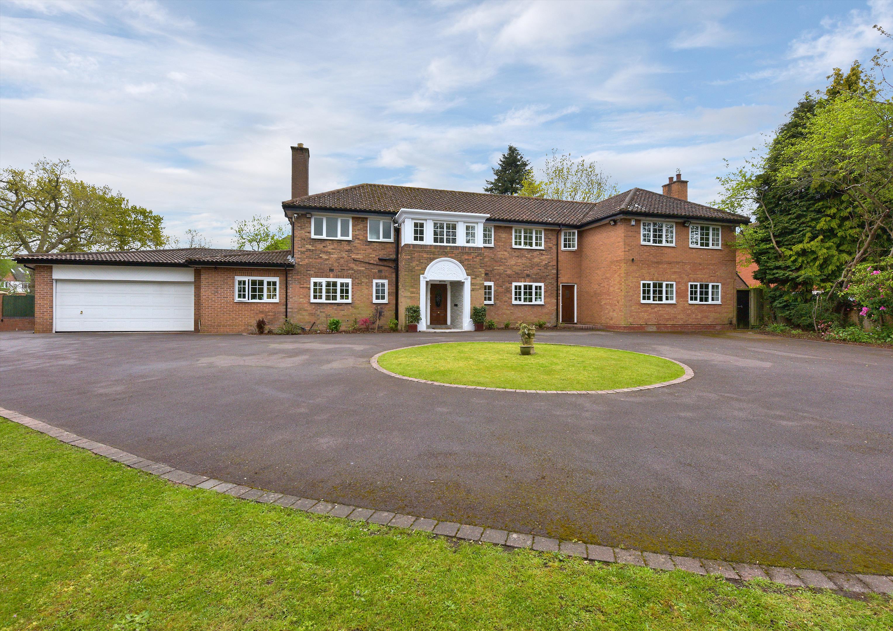 7 bedroom detached house for sale in Streetsbrook Road, Shirley