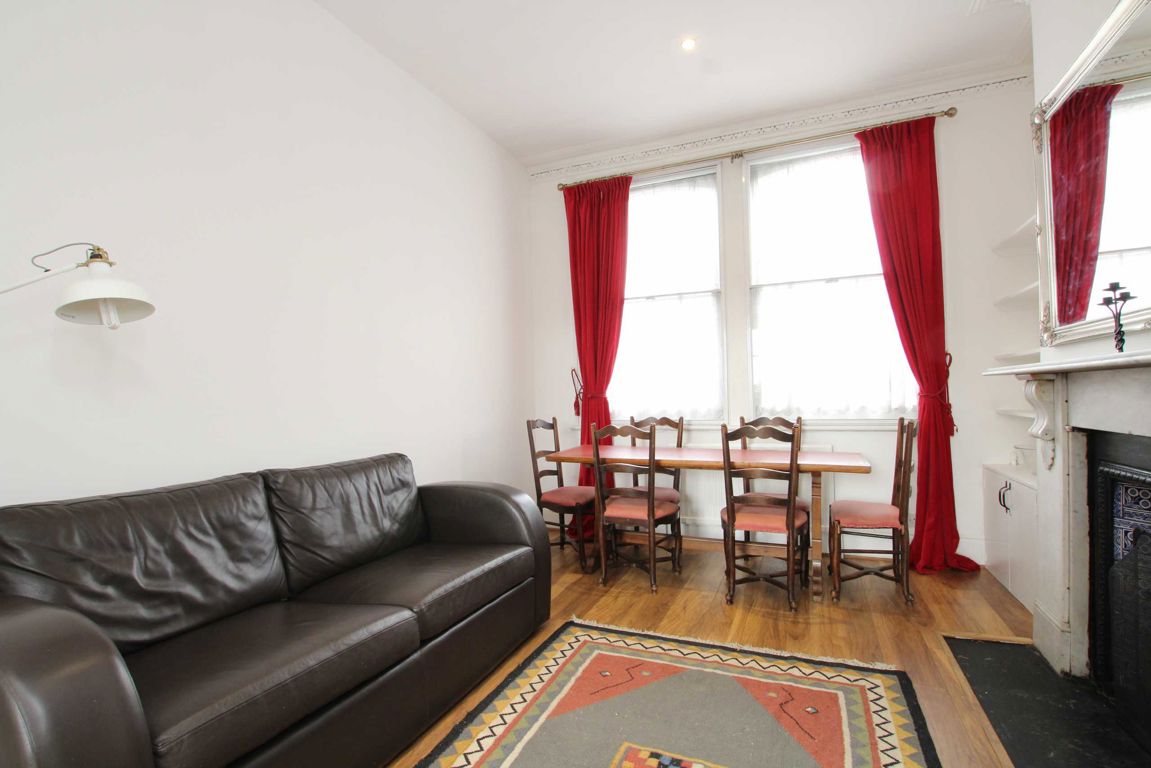 First Floor Flat, 871, Harrow Road, London photo 5