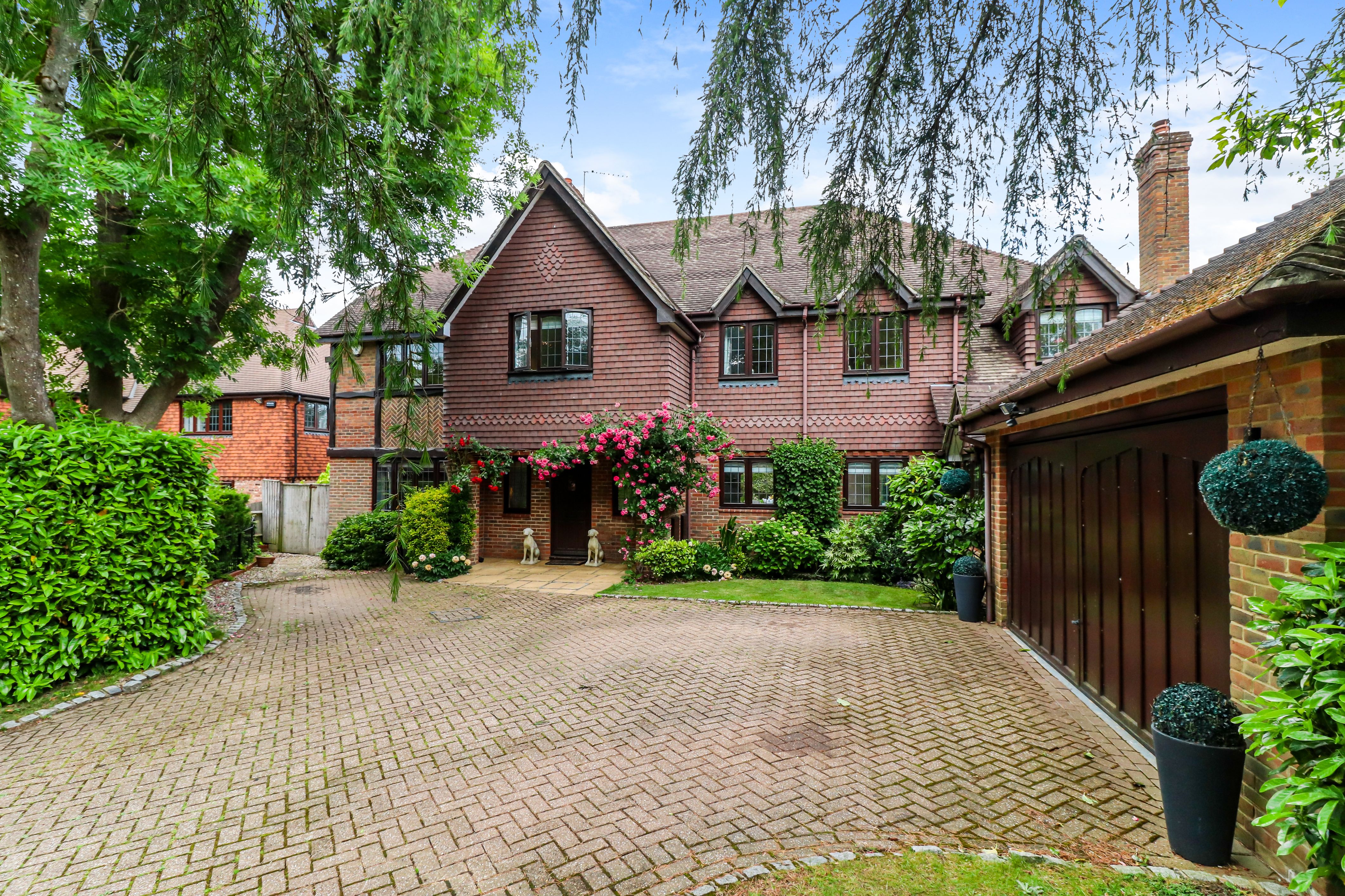 3 bedroom flat for sale