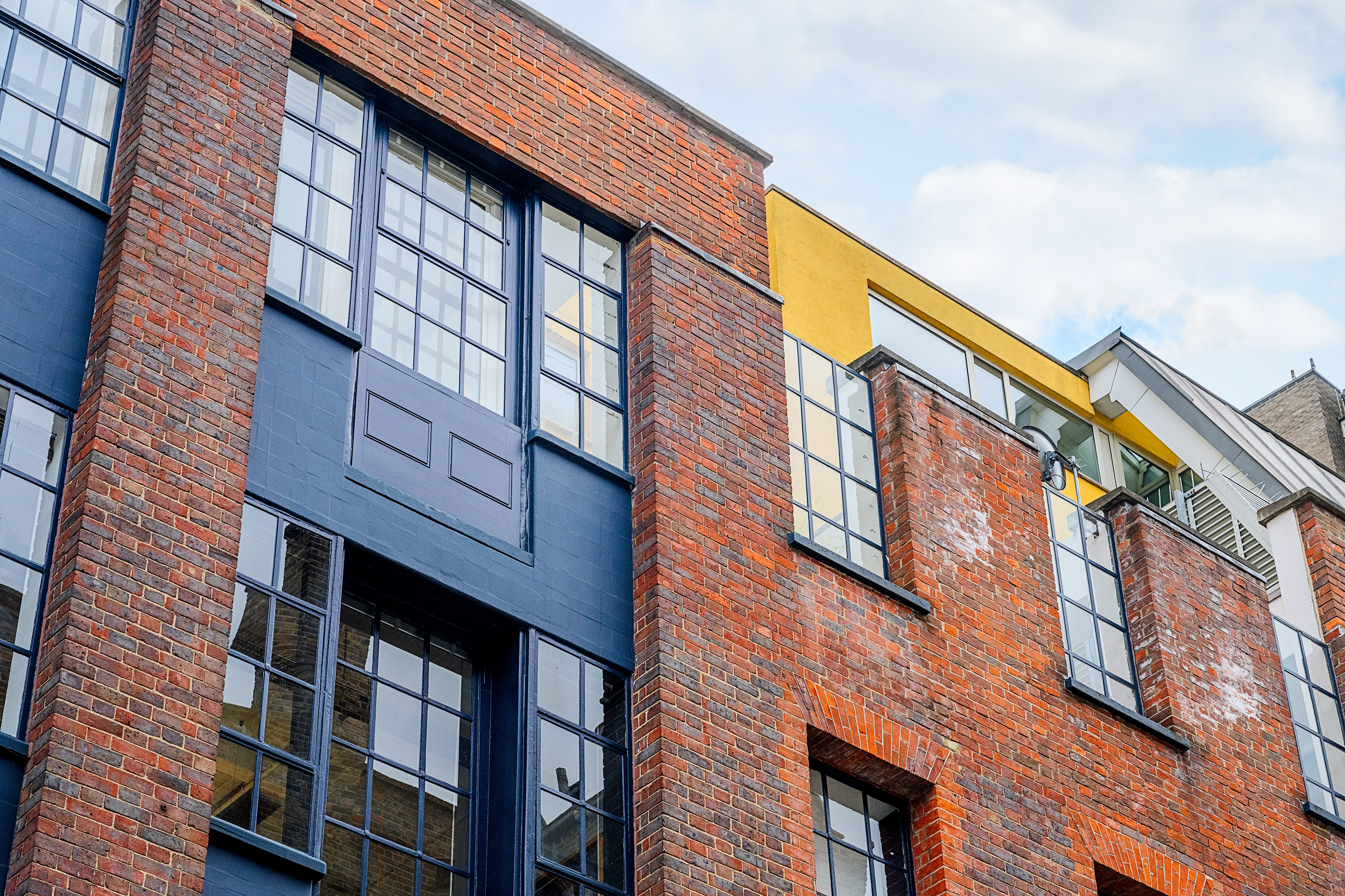 2 bedroom flat for sale 0