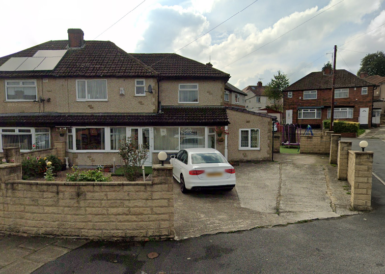1, Green Court, Bradford photo 2