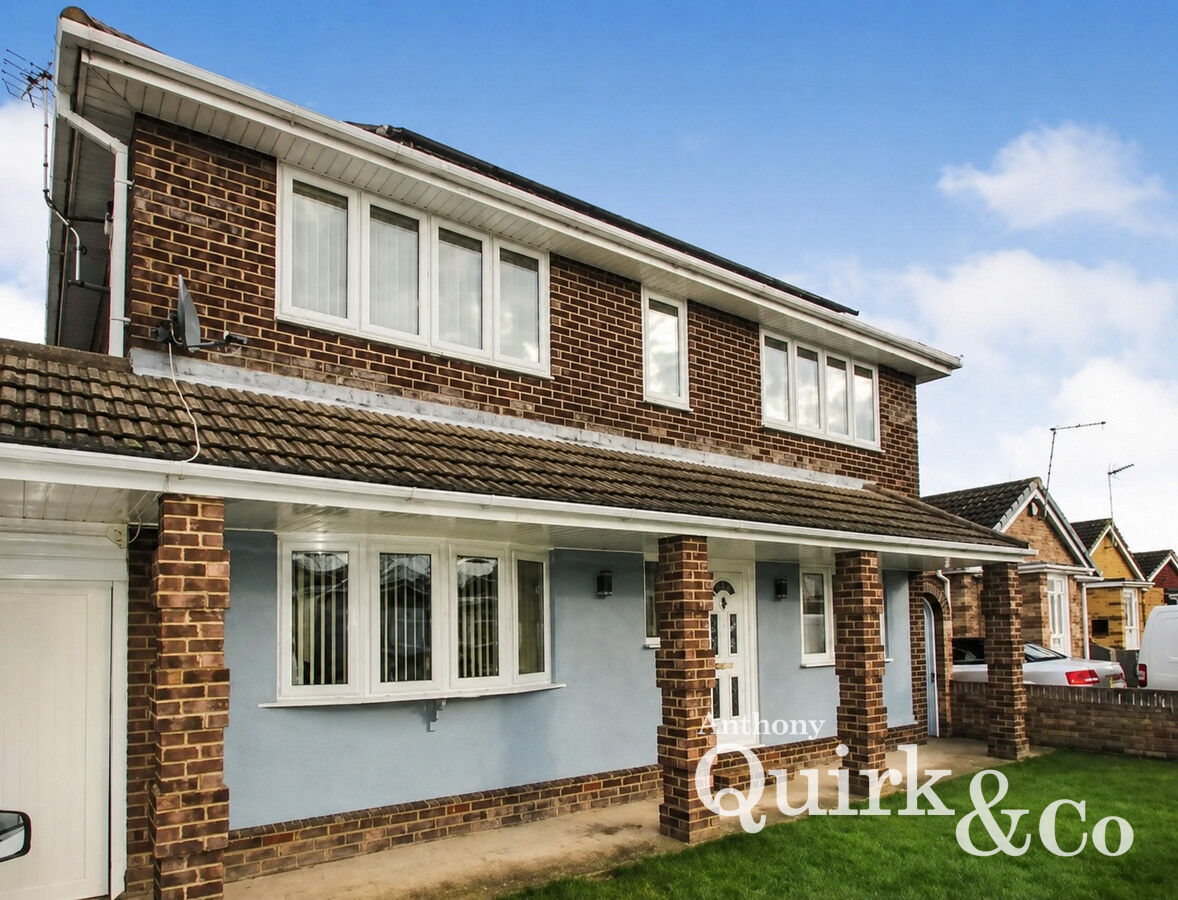 Flat Room 1, 15, Hernen Road, Canvey Island photo 3