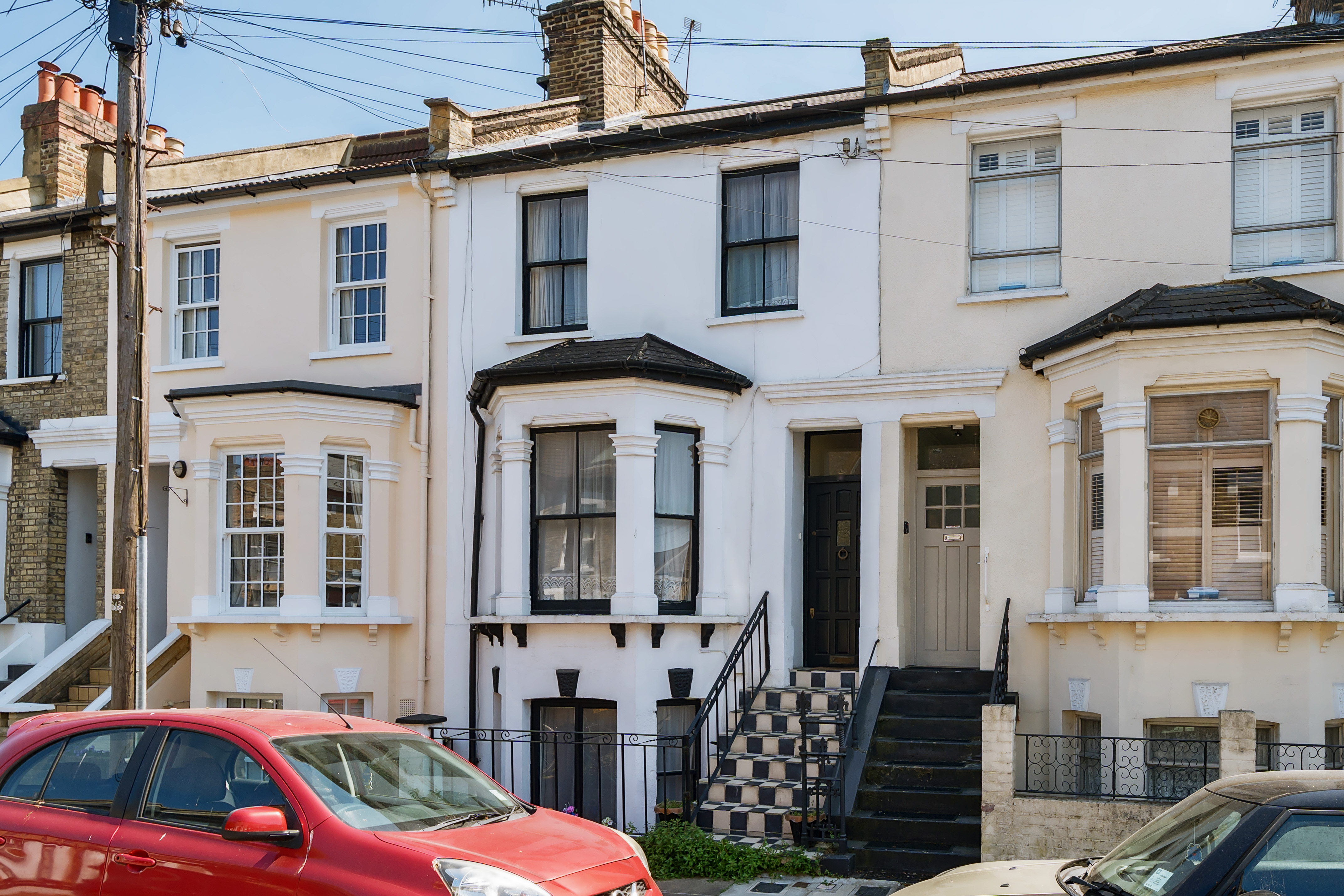 4 bedroom detached house for sale 0