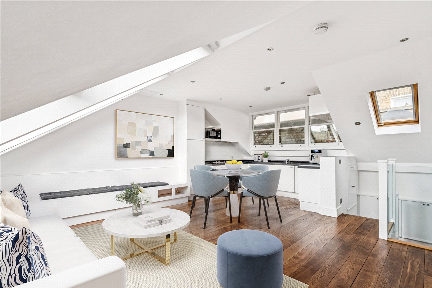 2 bedroom flat for sale 0