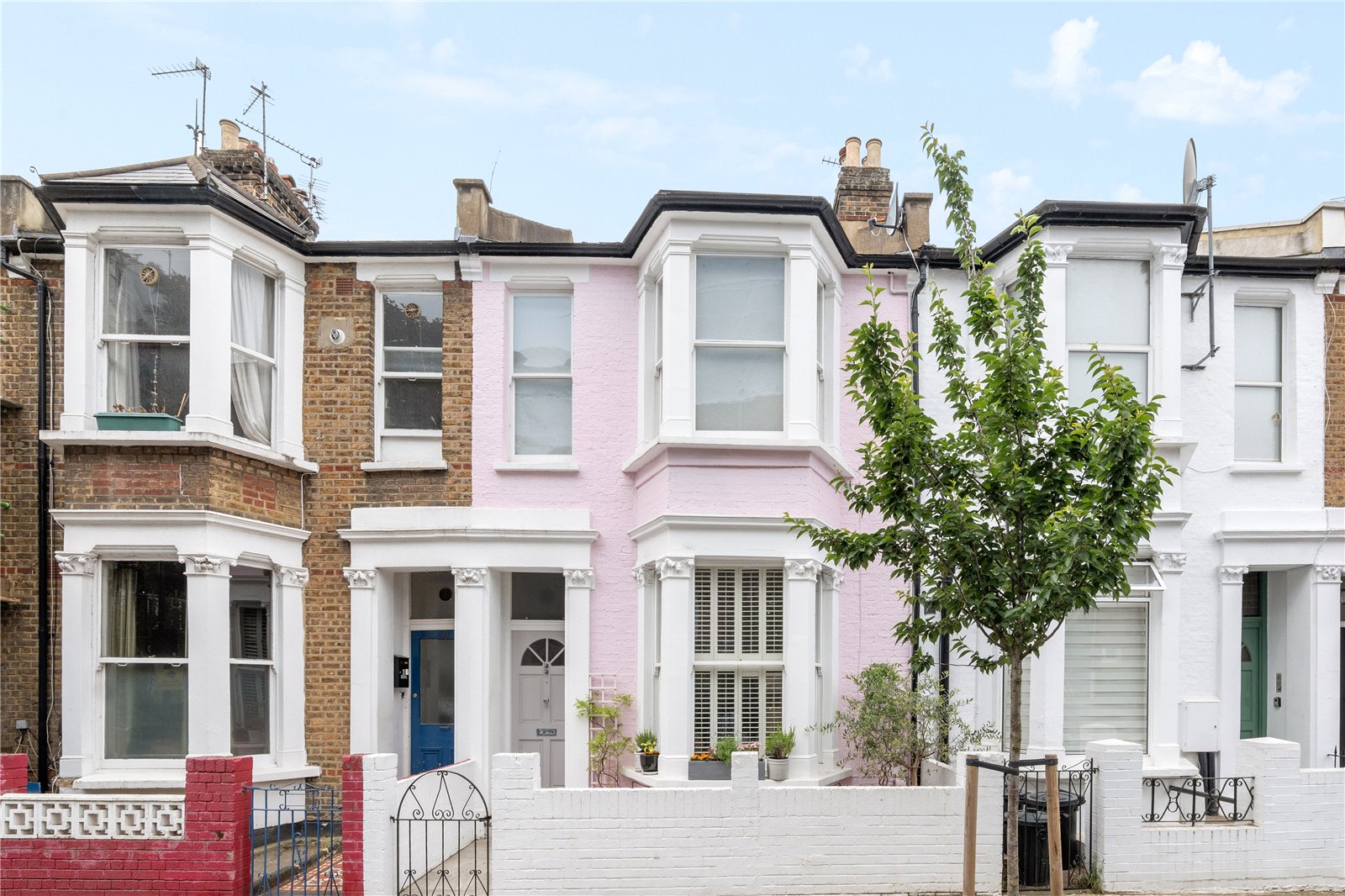 4 bedroom terraced house for sale 0