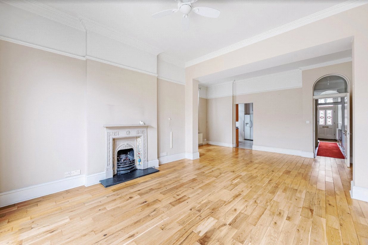 5 bedroom semi-detached house for sale 0