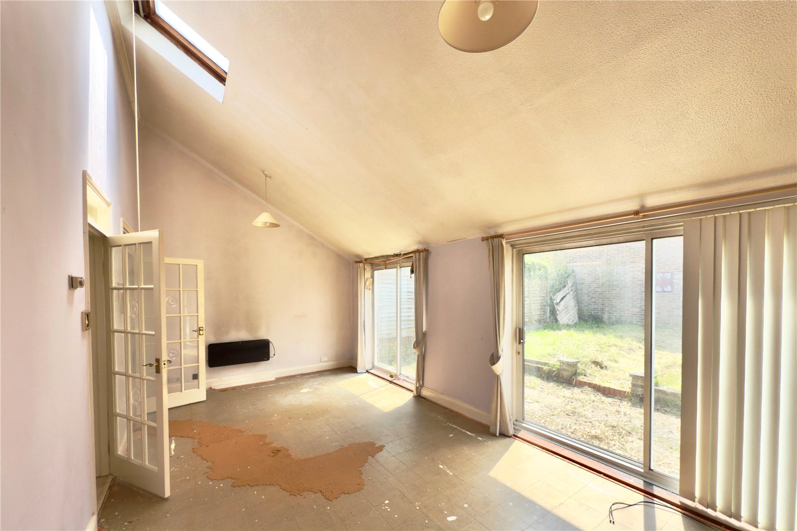 76 Lingwood,, Bracknell, Berkshire photo 3